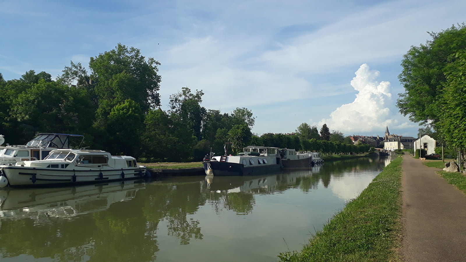 Visite historique  autour du Canal à Châtillon-en-Bazois 