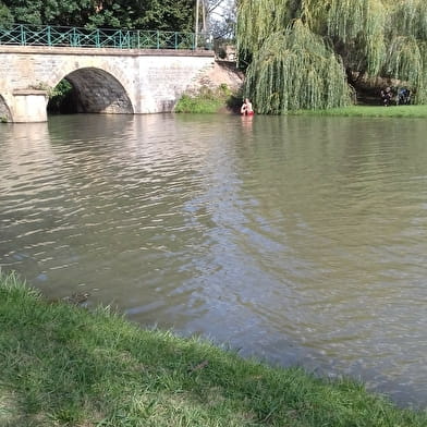 Découverte du barrage à aiguilles, site de Fleury entre canal du nivernais et rivière Aron